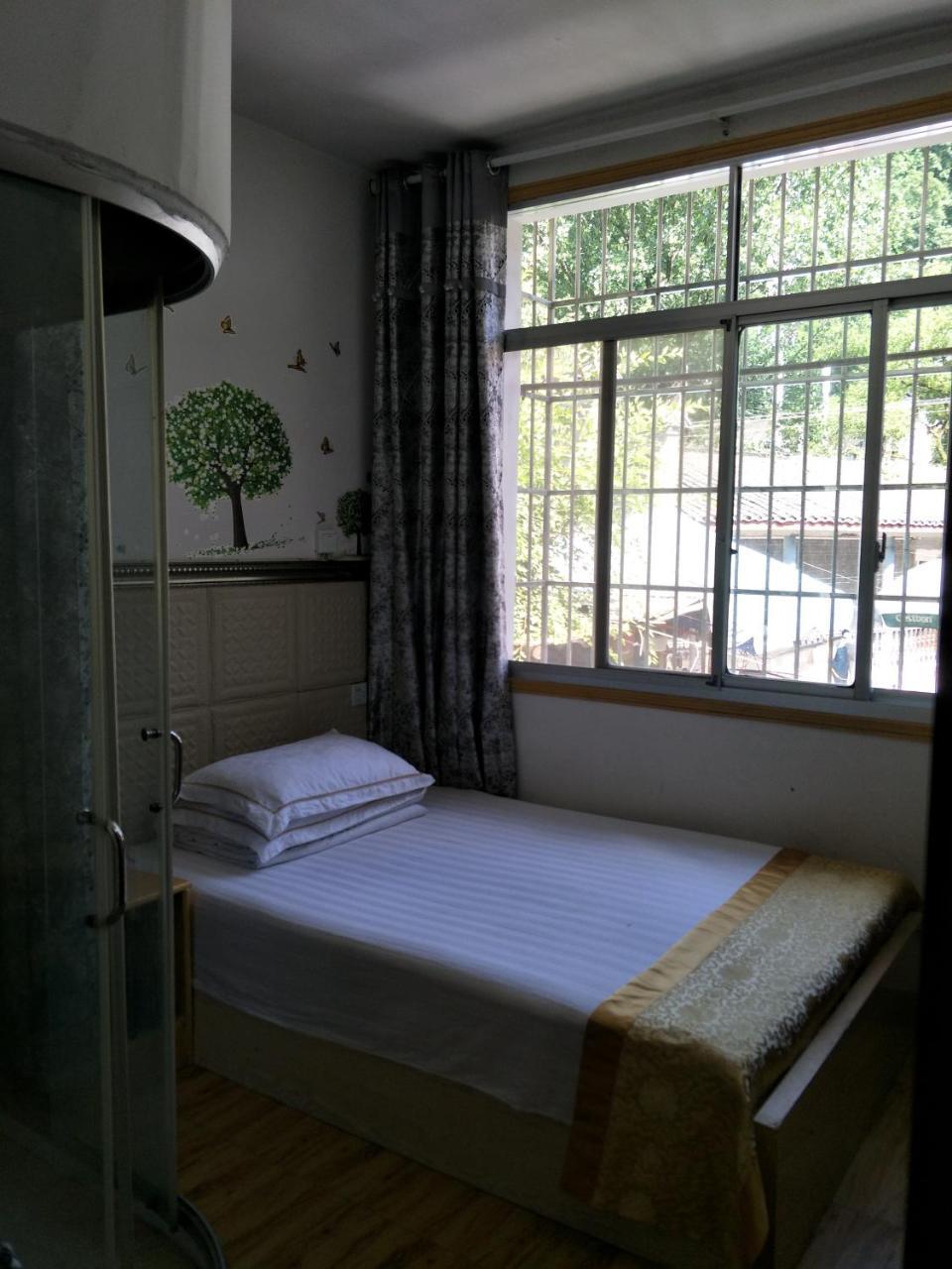 166 Inn Fenghuang County Exterior photo