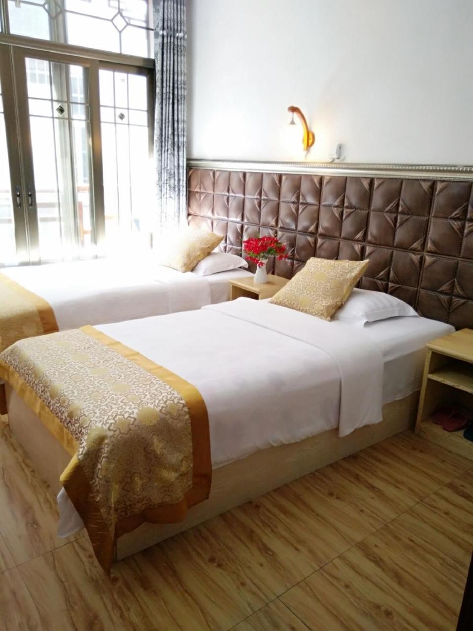 166 Inn Fenghuang County Exterior photo